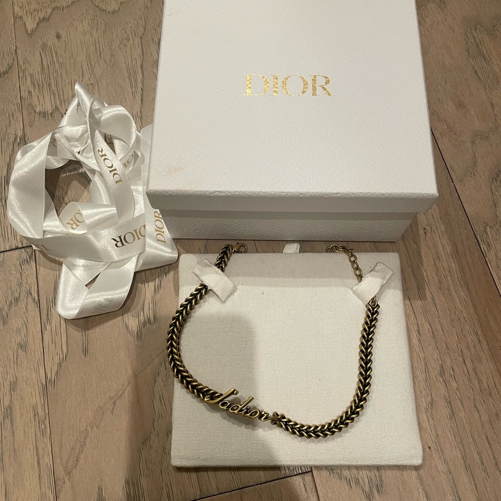 Dior necklace